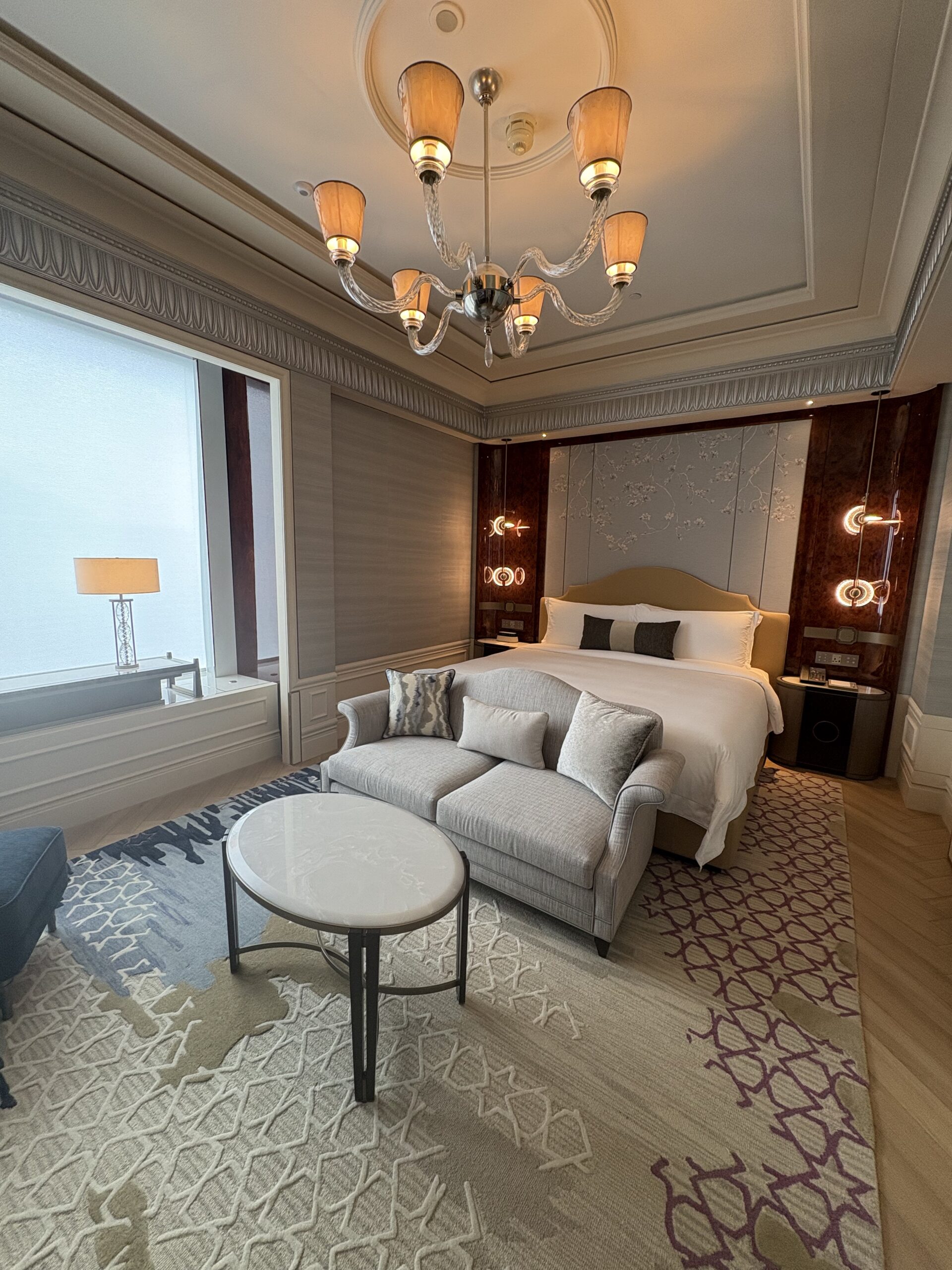 新加坡瑞吉酒店入住评测:华丽翻新后的艺术殿堂,铂金会籍体验全纪录