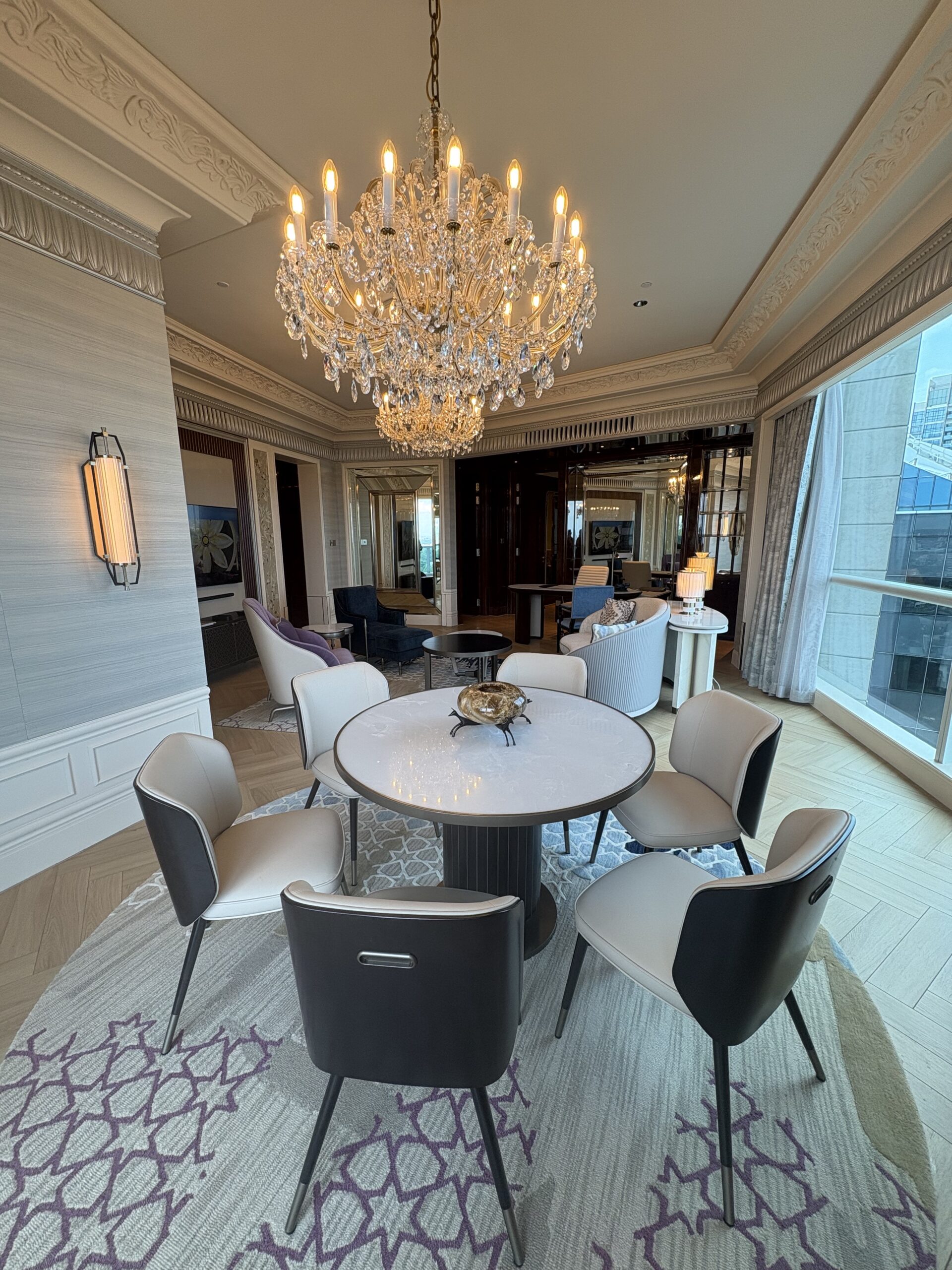 新加坡瑞吉酒店入住评测:华丽翻新后的艺术殿堂,铂金会籍体验全纪录