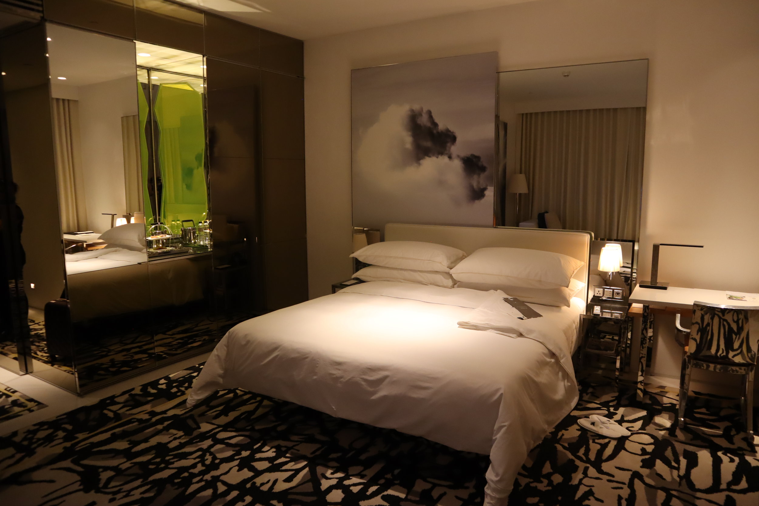 新加坡瑞吉酒店入住评测:华丽翻新后的艺术殿堂,铂金会籍体验全纪录