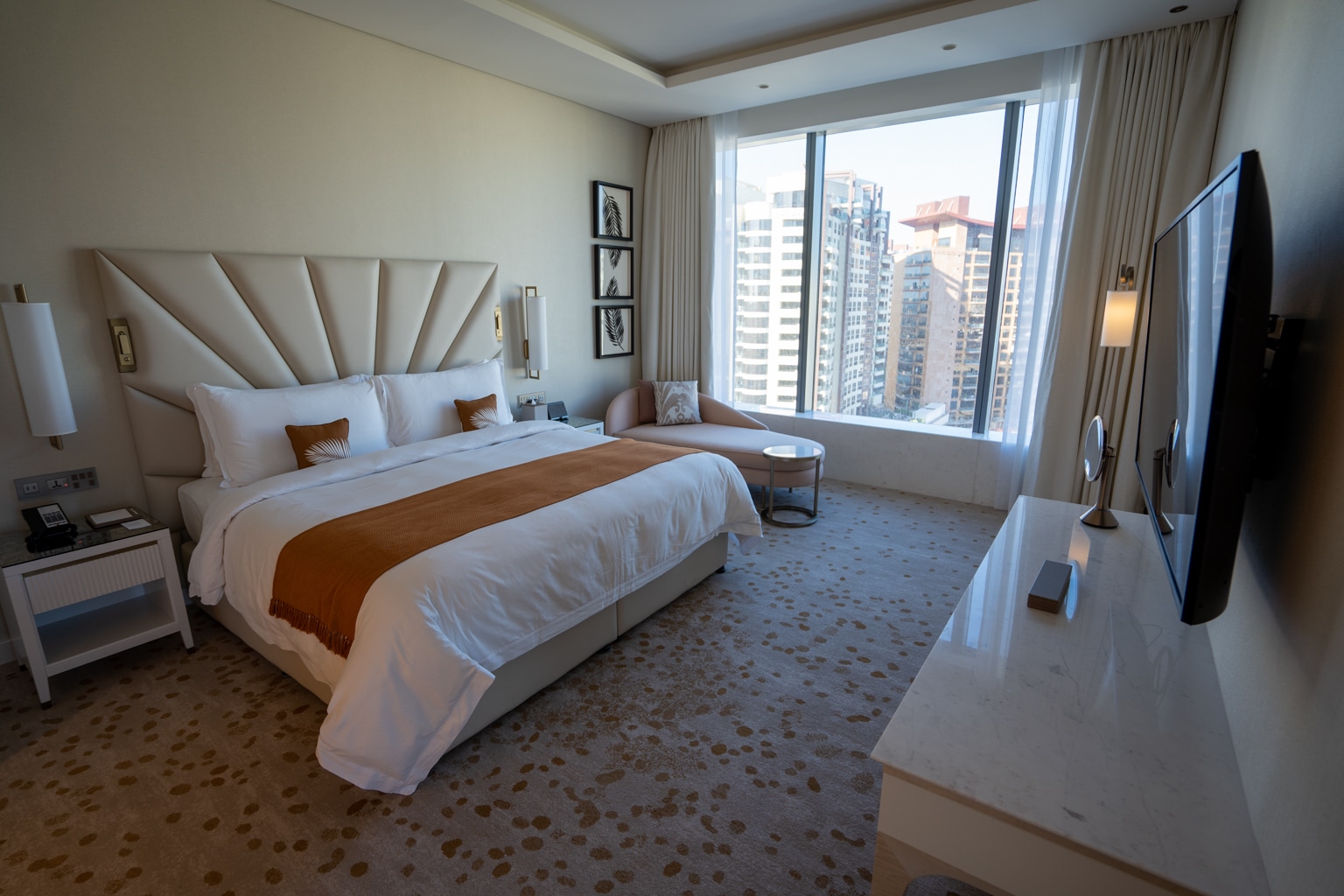新加坡瑞吉酒店入住评测:华丽翻新后的艺术殿堂,铂金会籍体验全纪录