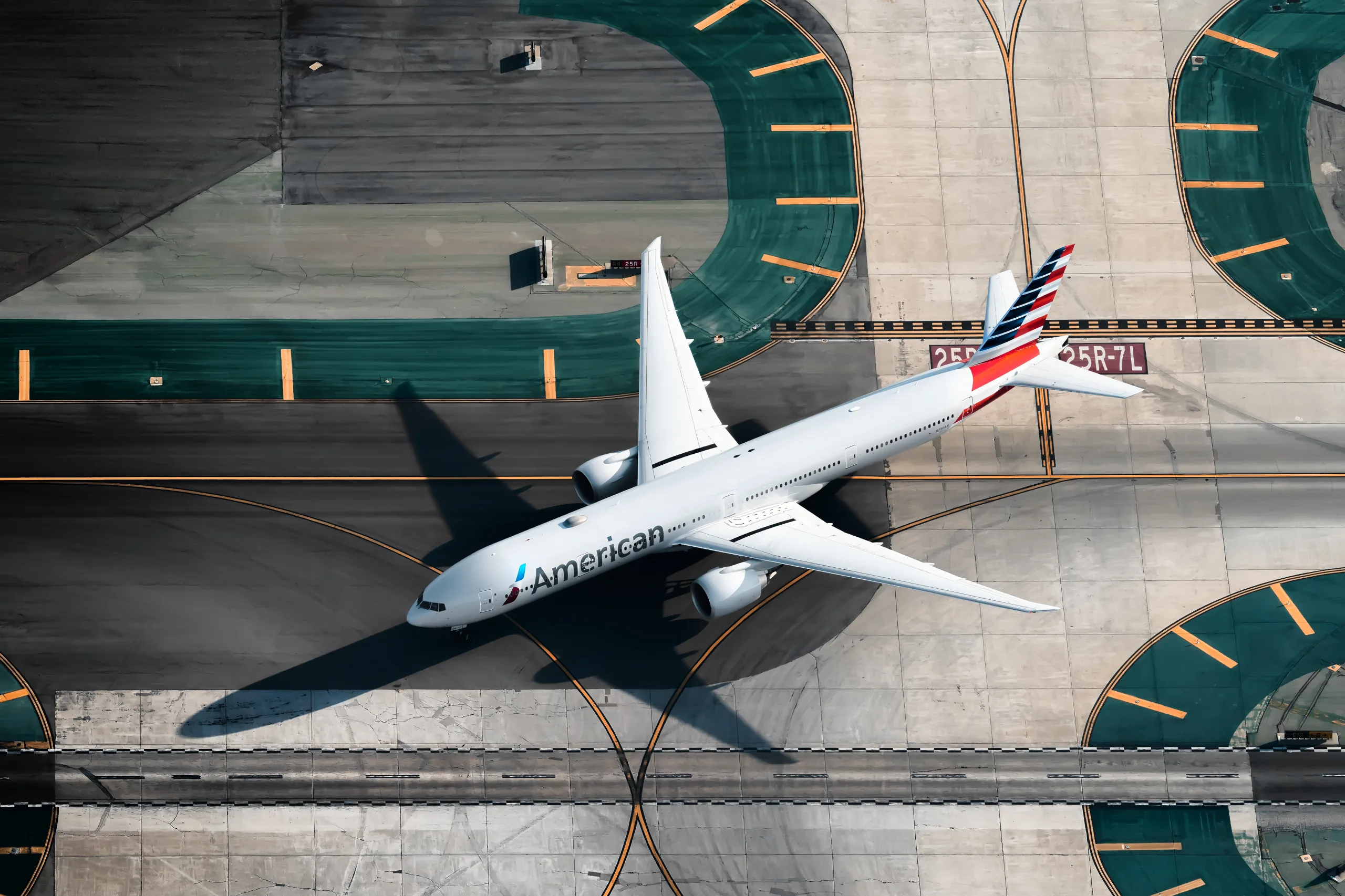 RBC Avion转点美国航空AA里程享15%奖励：连续第三年加赠，解锁阿提哈德公寓与日航头等