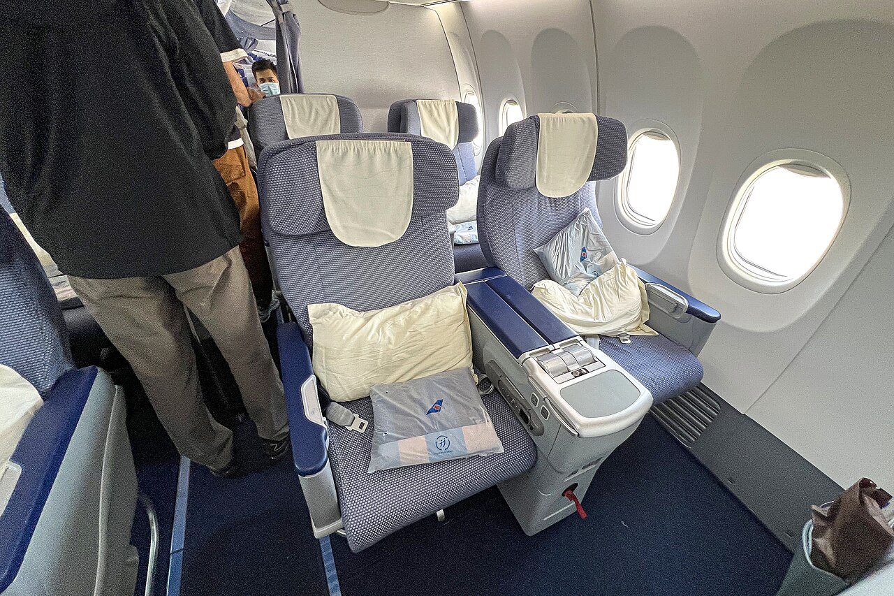 中国南方航空波音 737-800 国内航线公务舱座椅