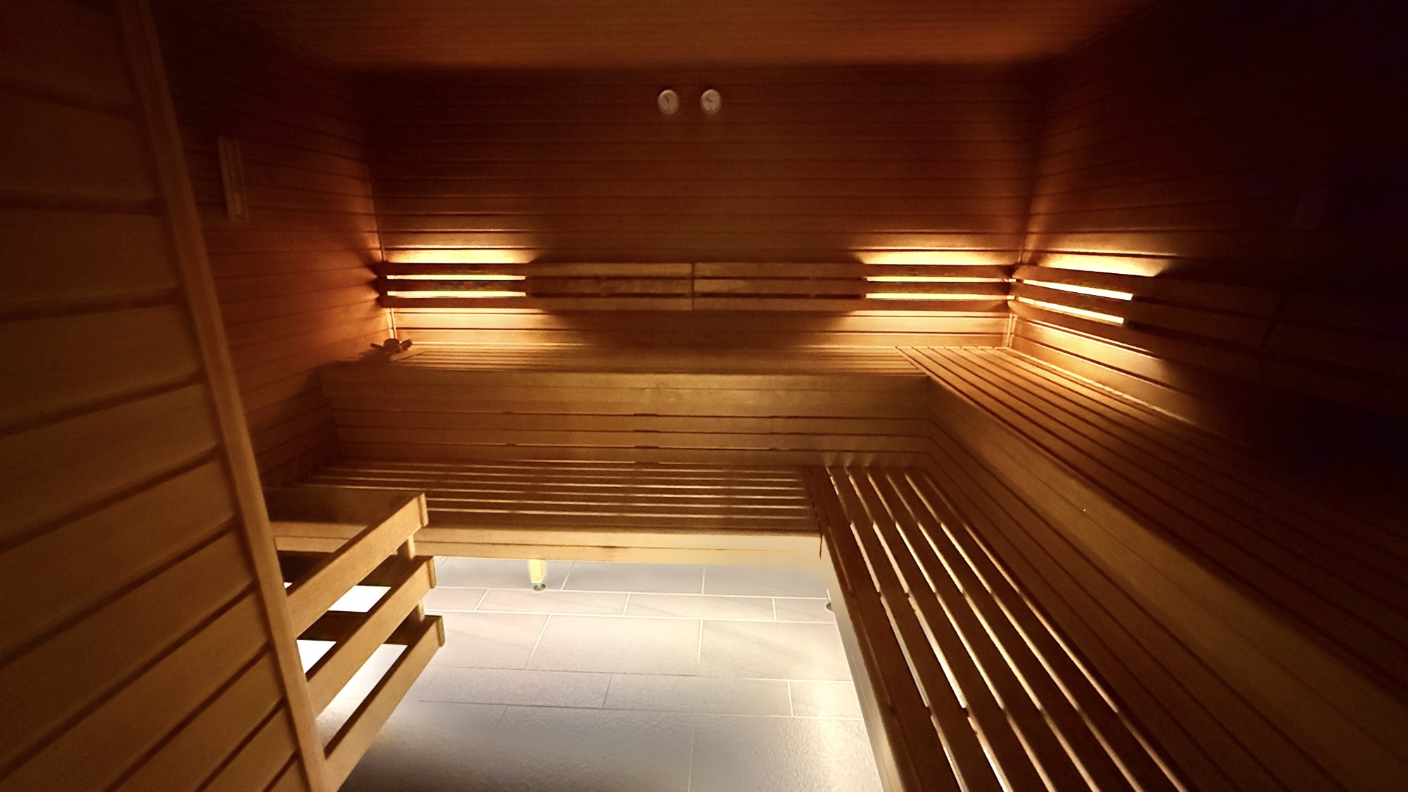 阿姆斯特丹华尔道夫实测：住在六座运河宫殿里，希尔顿免房券一晚换出上万人民币价值