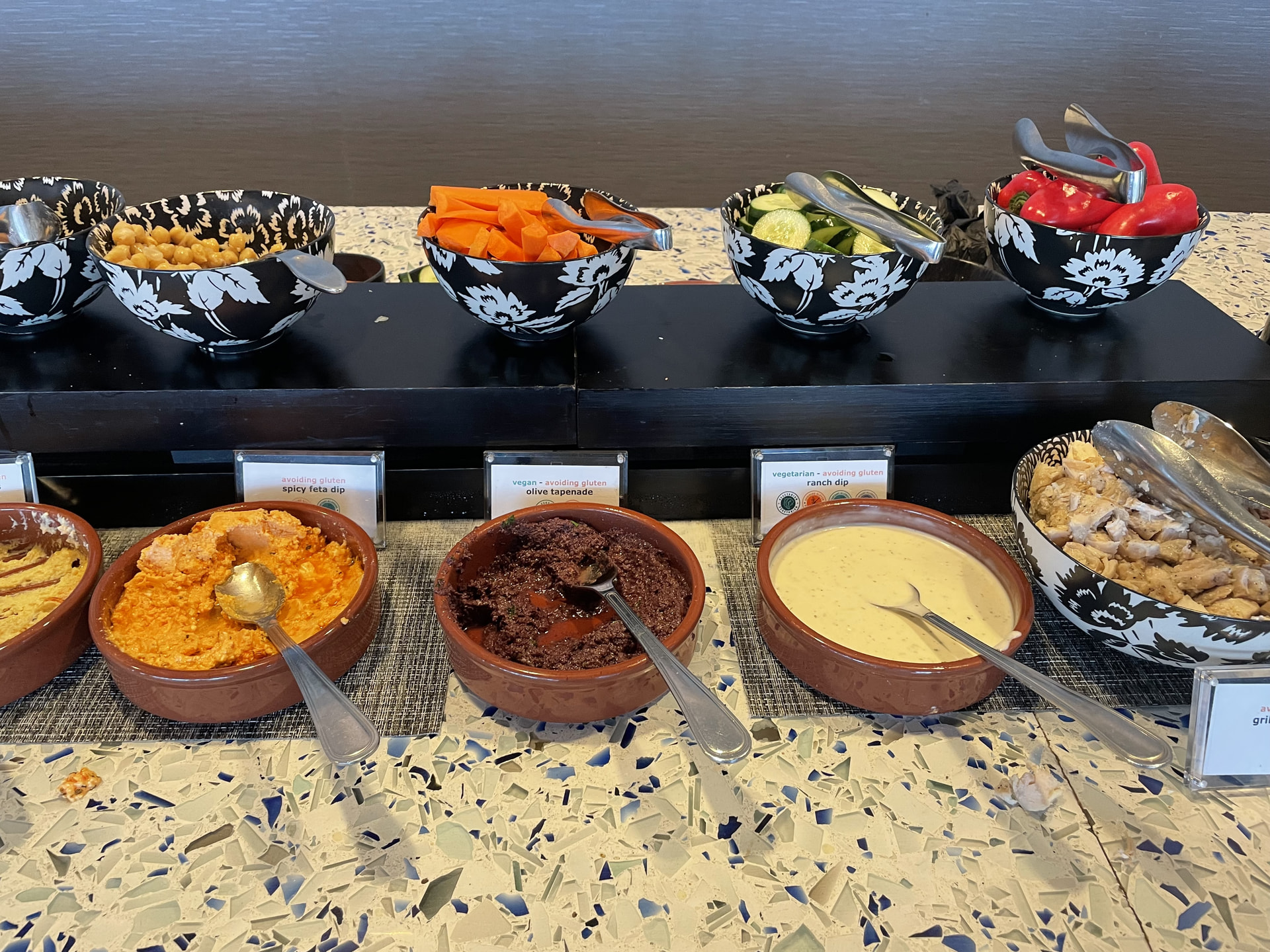 蘸酱与小食台