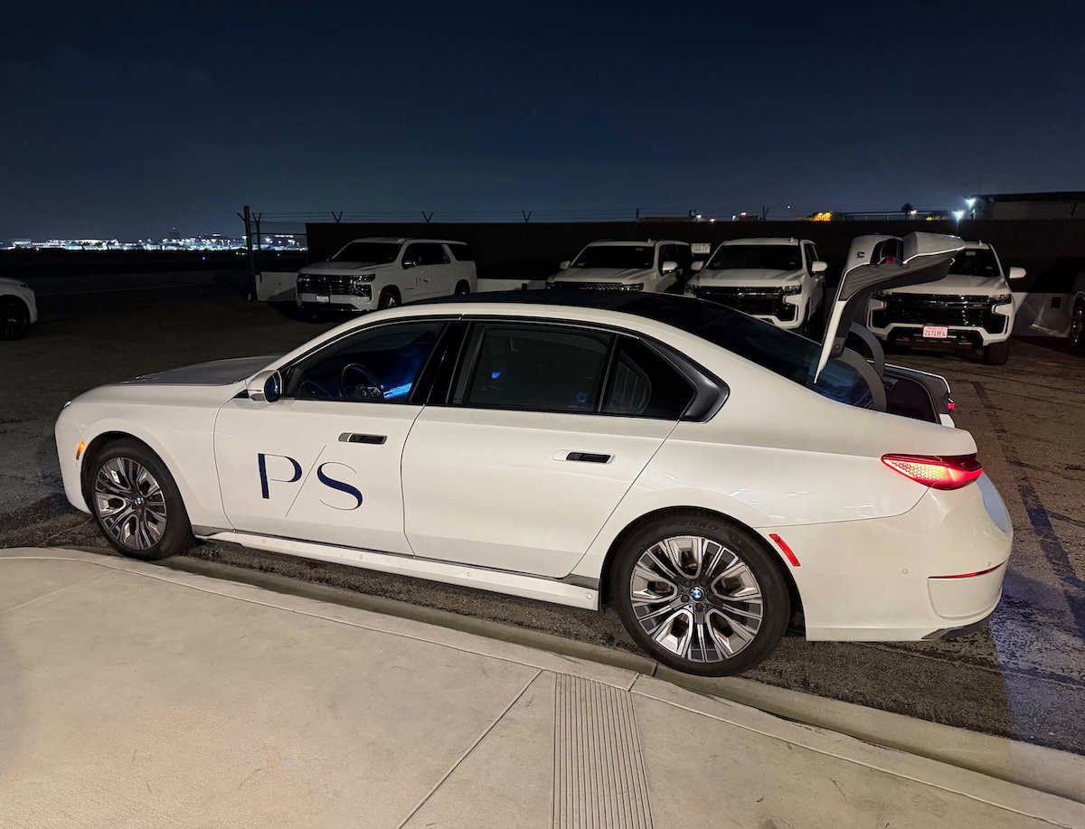 星宇航空 A350 头等舱 LAX—TPE 实测：硬件有点“奇怪”，软服务却惊艳