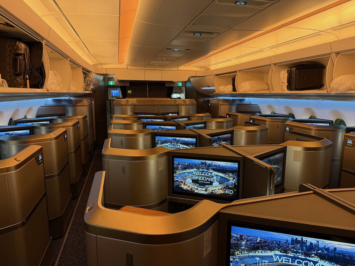 星宇航空 A350 头等舱 LAX—TPE 实测：硬件有点“奇怪”，软服务却惊艳