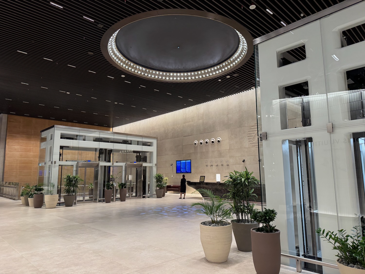 在多哈花园里度过八小时：卡塔尔航空 Al Mourjan 商务舱休息室 The Garden 实测
