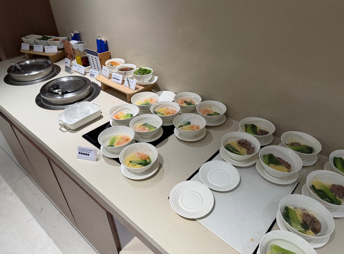 马尼拉机场菲航Mabuhay贵宾室实测:从门口惊艳到Wi-Fi抓狂,我最后宁愿回候机楼坐