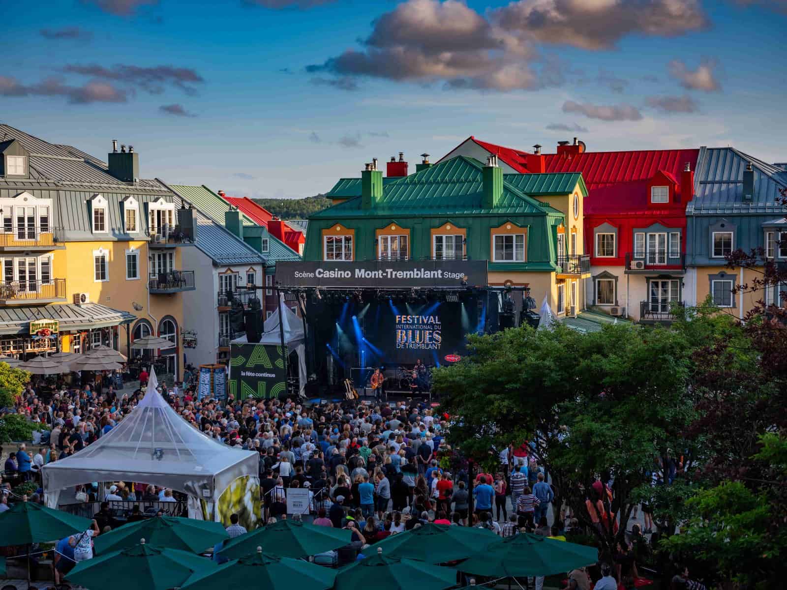 翠湖山庄 Tremblant 2026–2027 全攻略：滑雪季、世界杯、四季节庆与积分酒店