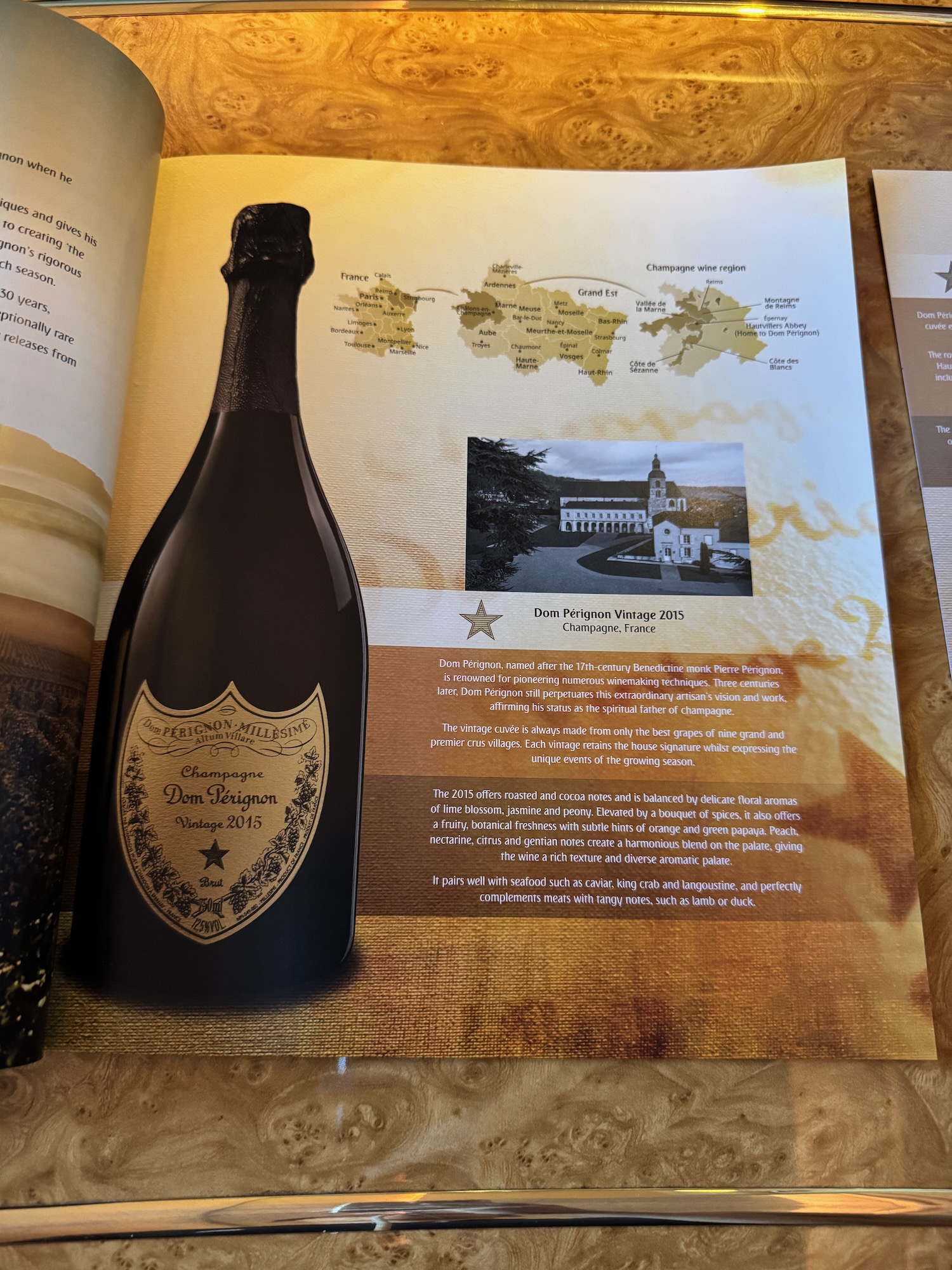 阿联酋A380头等舱实测：三小时孟买飞迪拜，淋浴、早餐与机组服务依然惊艳